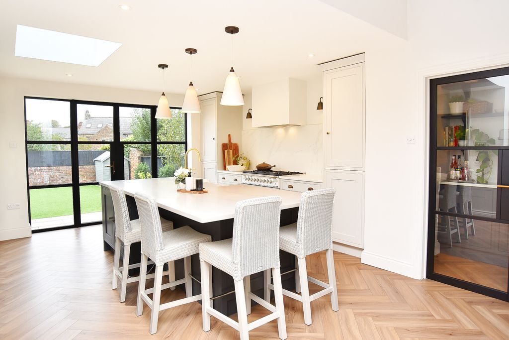 Property photo 3 of 29