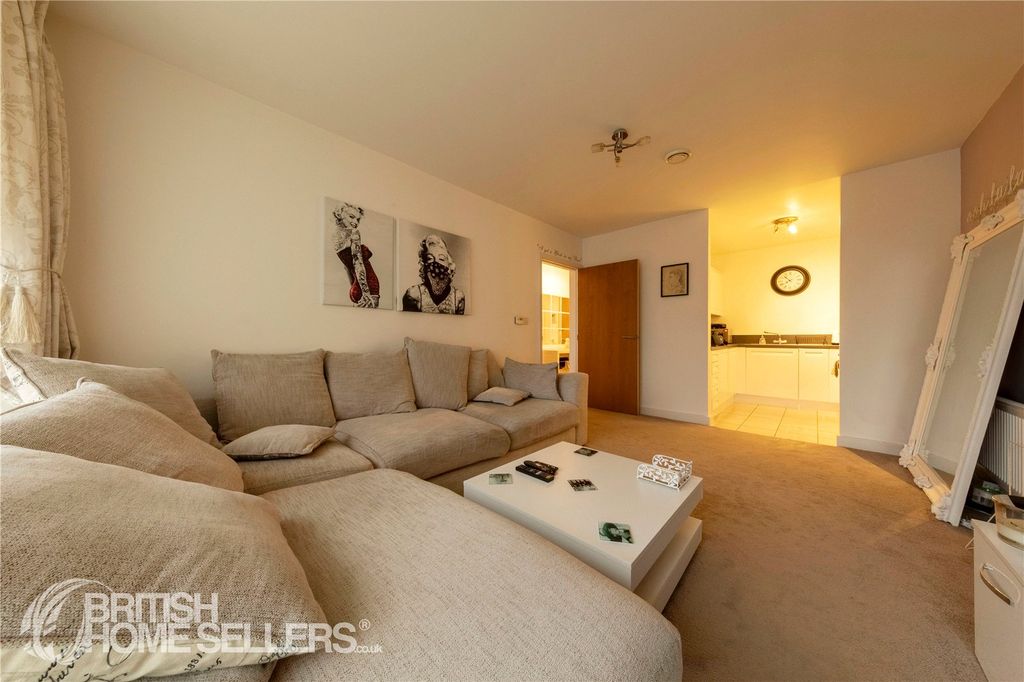 Property photo 3 of 16 Picture No. 05