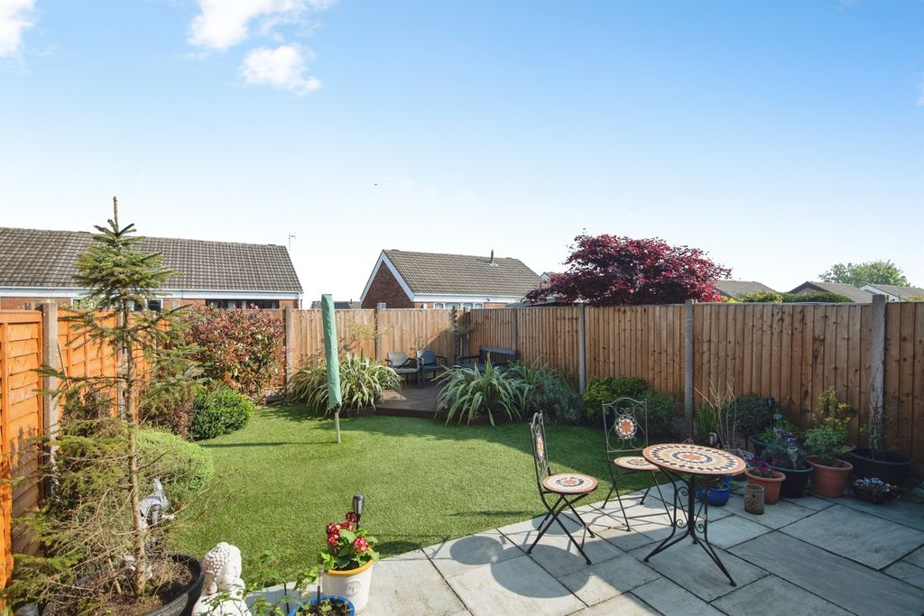 Property photo 2 of 13
