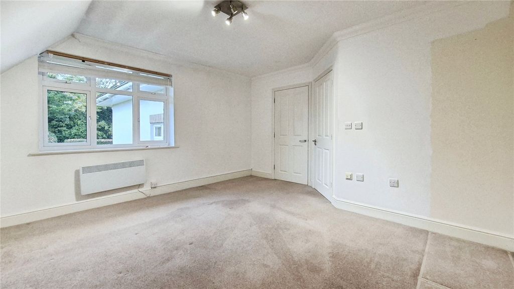 Property photo 3 of 19 Bedroom