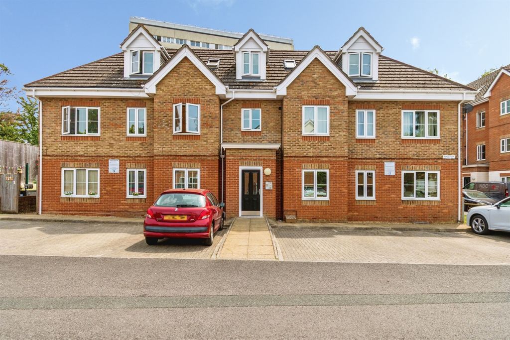 Property photo 1 of 16