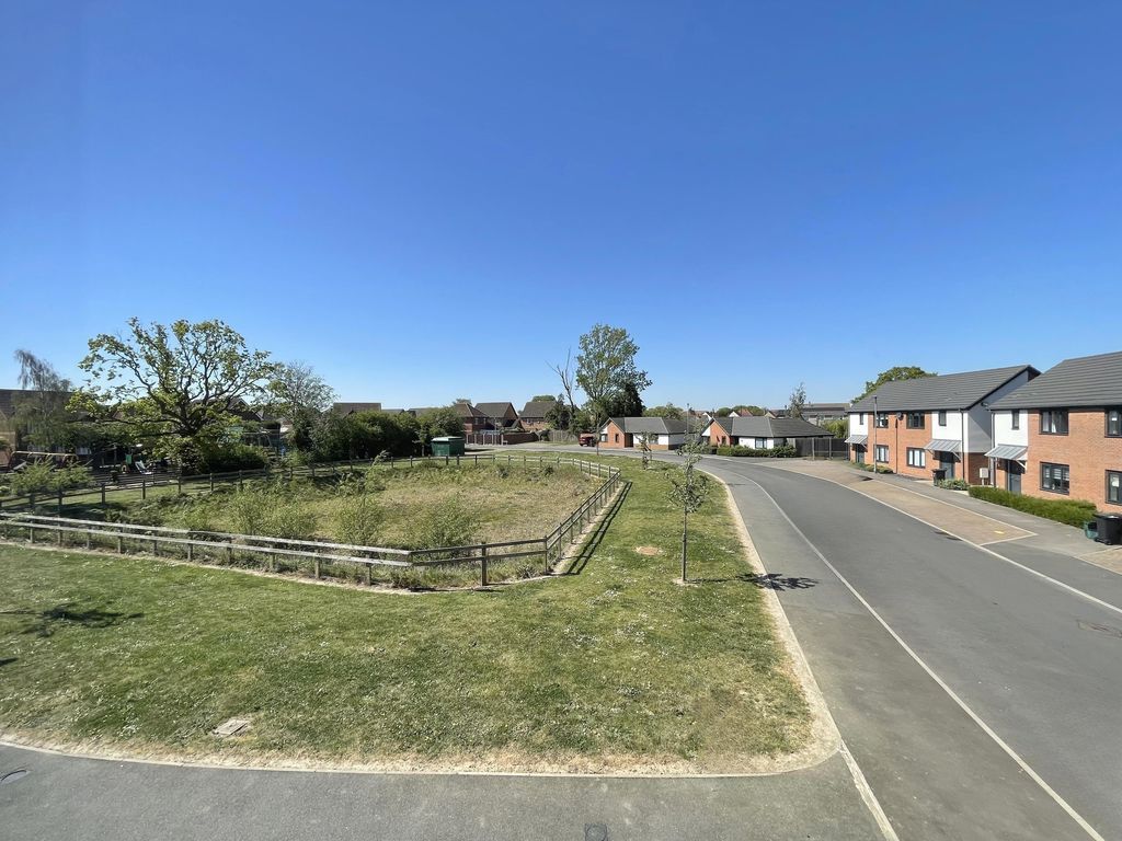 Property photo 3 of 21 Mannings Road