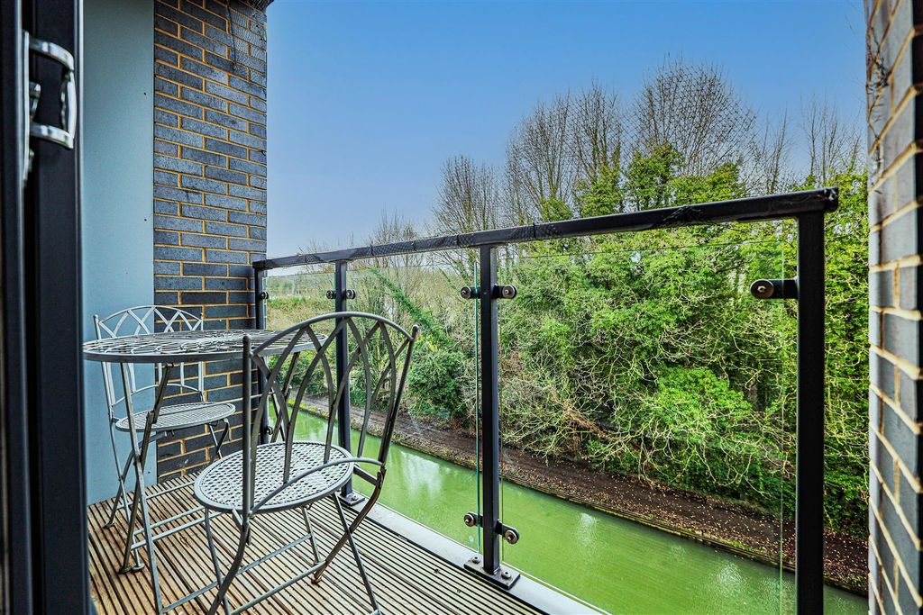 Property photo 3 of 30 980A1664-1.Jpg