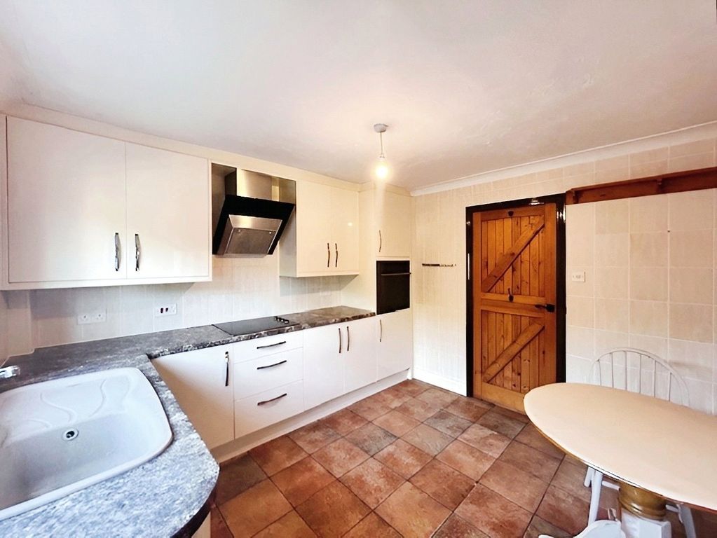 Property photo 2 of 13 Picture No. 03