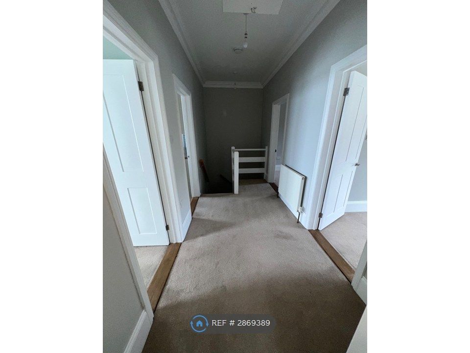 Additional image 10 of 2 bed flat to rentAlpine Road, Ventnor PO38