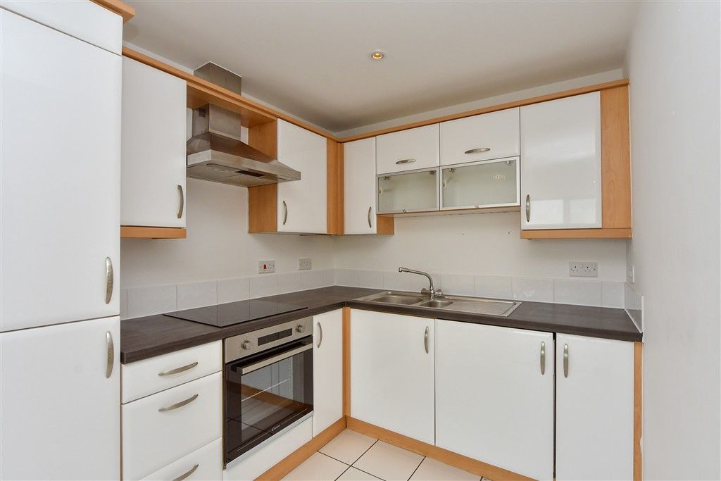 Property photo 2 of 10 Kitchen/ Living Area