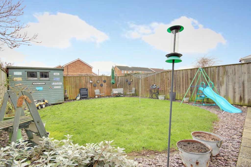 Property photo 2 of 19 1 Garden B