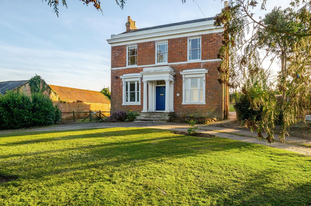 Property photo 1 of 10 Front Elevation