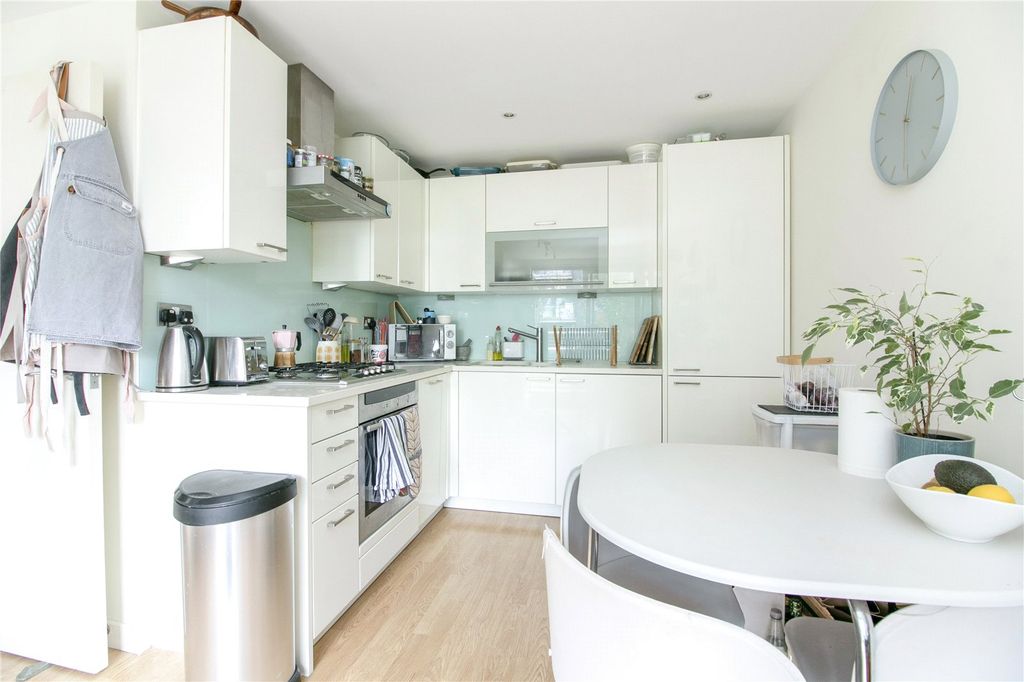 Property photo 2 of 16 Picture No. 04