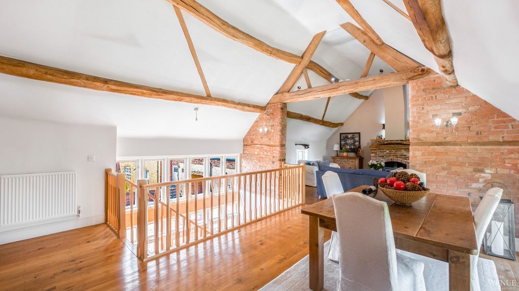 Property photo 3 of 33 4213316