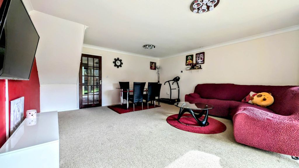 Property photo 3 of 14