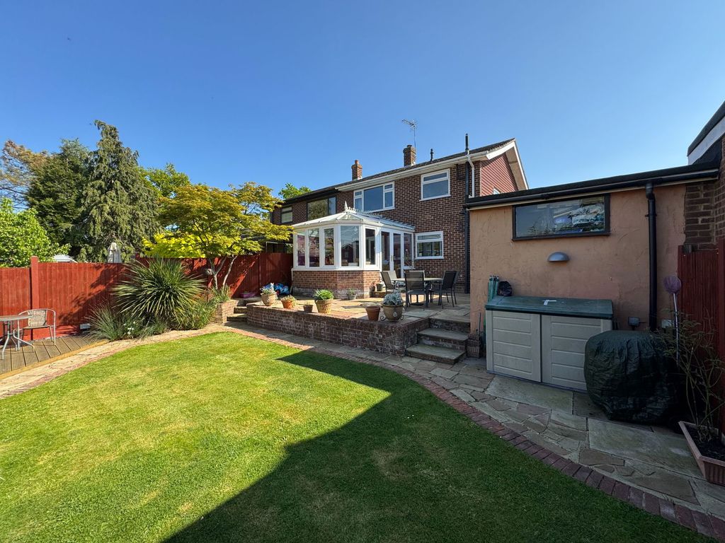 Property photo 2 of 16
