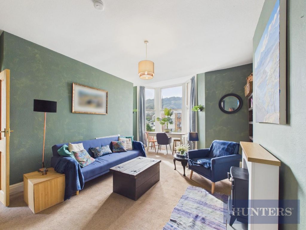 Property photo 3 of 13 Cam03444G0-Pr0150-Still003.Jpg