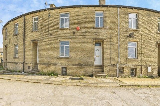 Property photo 1 of 11