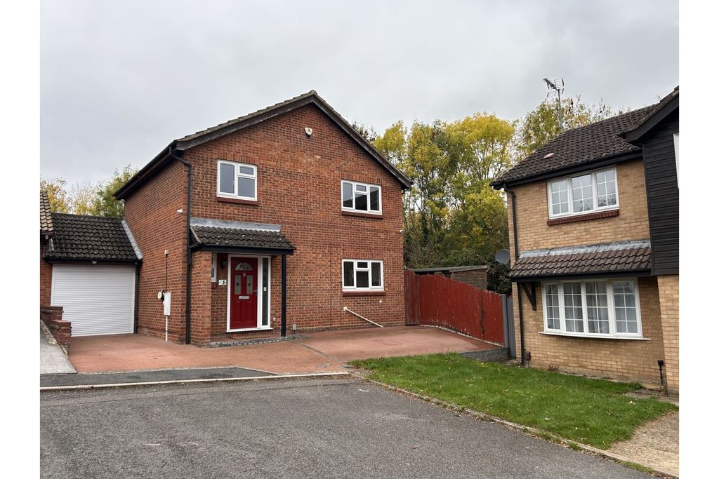 Property photo 2 of 21