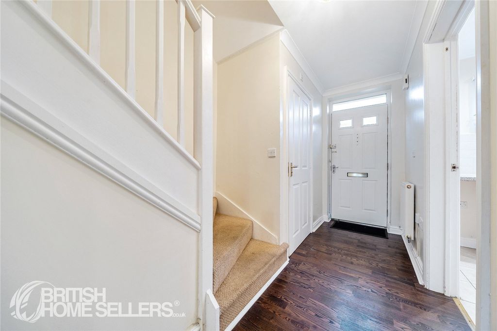 Property photo 3 of 20 Picture No. 02