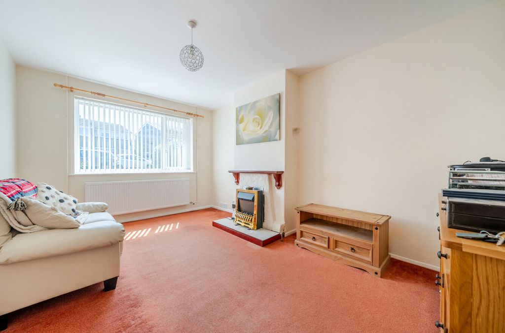 Property photo 2 of 15 1494454-25-6A57Ac...