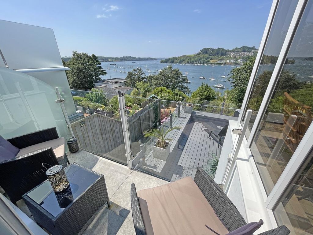 Property photo 2 of 33 Wolseley Road 850 - Balcony.Jpg