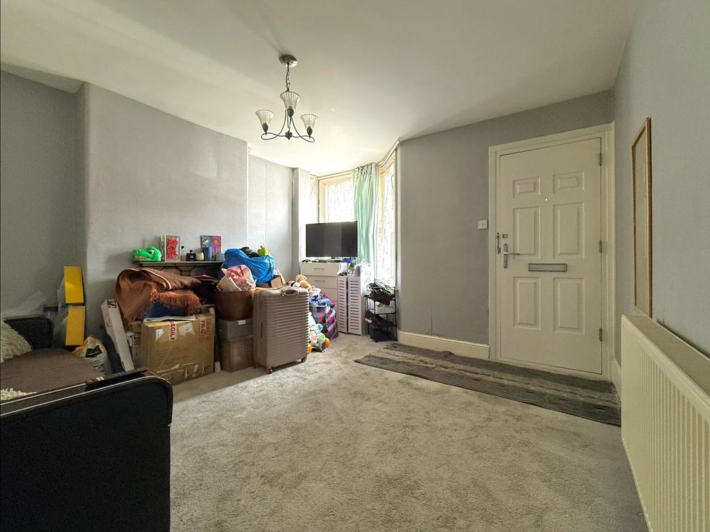 Property photo 2 of 11 Living Room