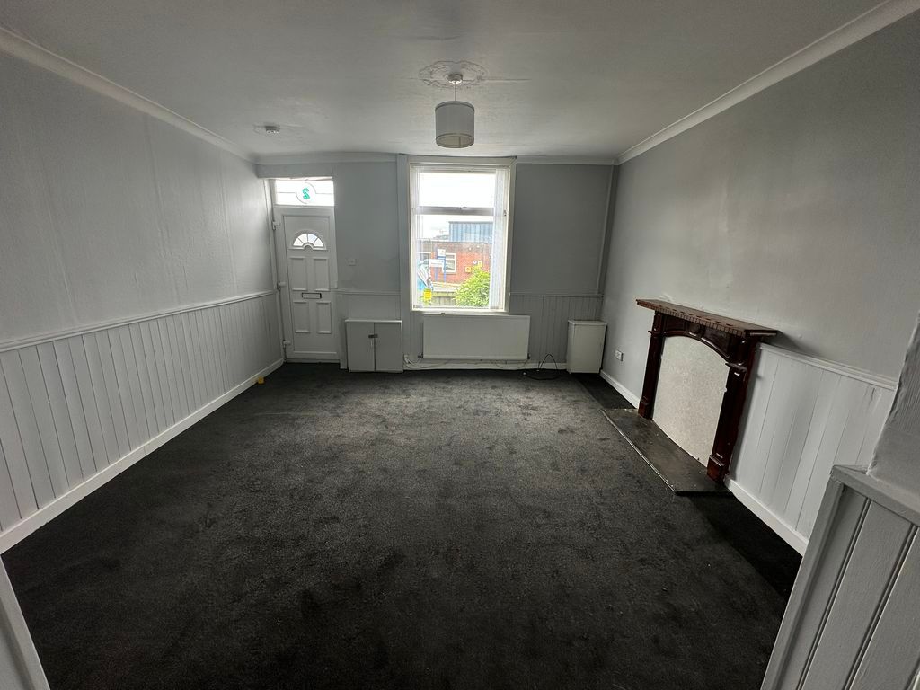 Property photo 3 of 10 Photo 7