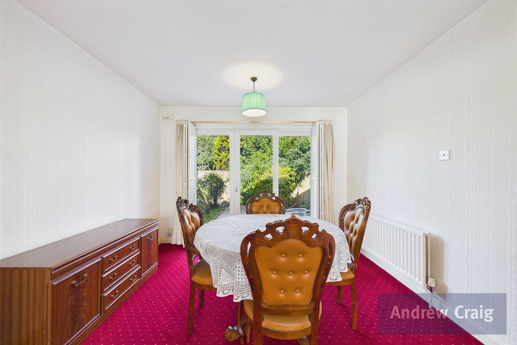 Property photo 3 of 25 Dining Room