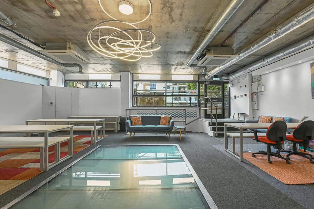 Property photo 3 of 16 13.Png