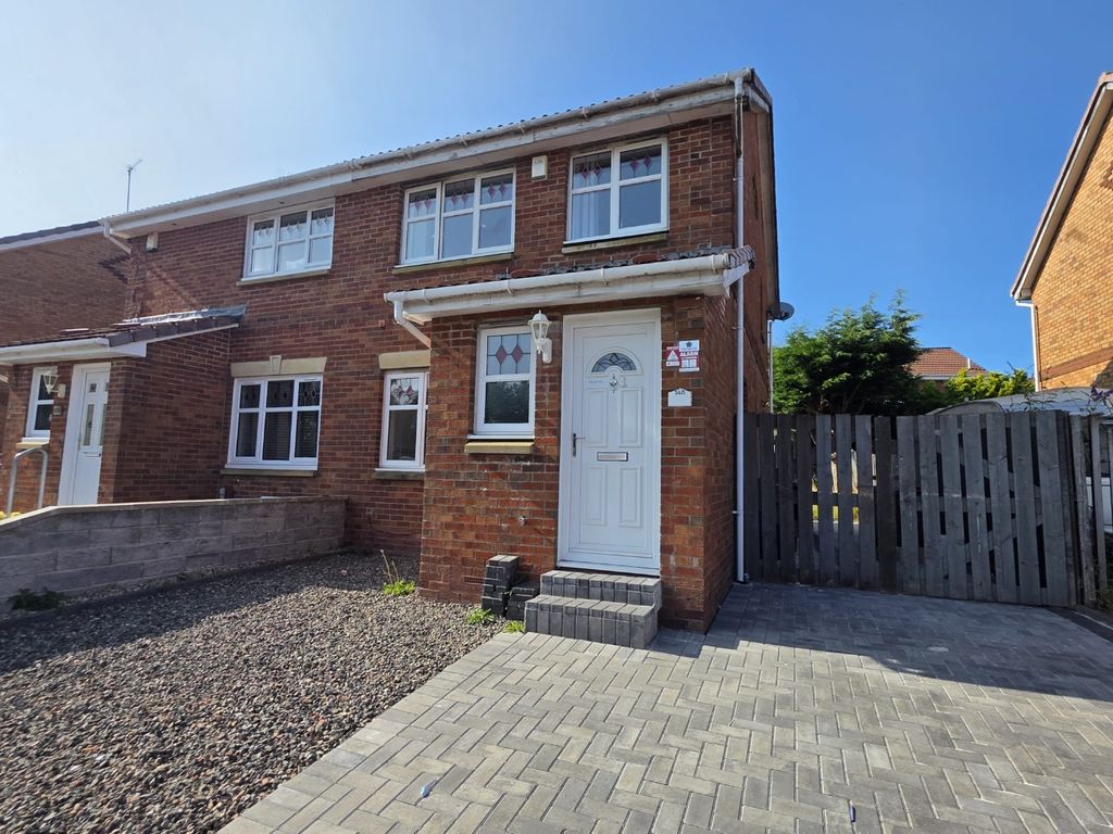 Property photo 1 of 8