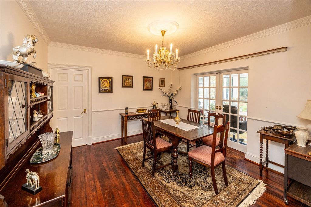 Additional image 13 of 4 bed property for saleWoodside Road, Huddersfield HD4