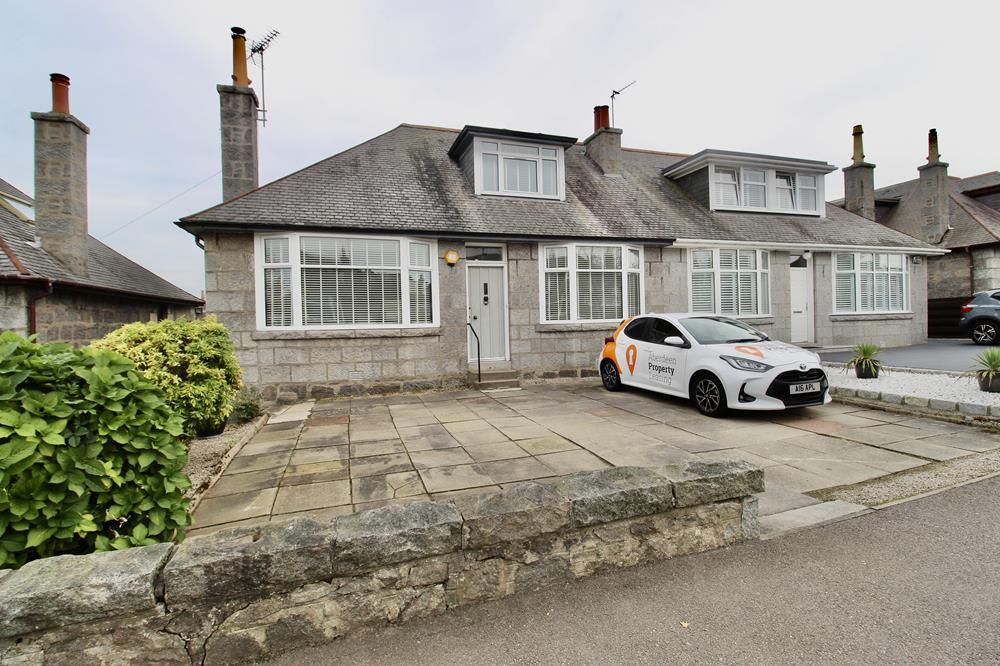Property photo 1 of 16 External