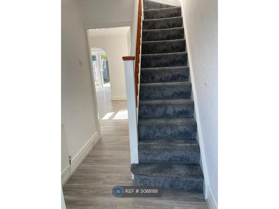 Property photo 1 of 15 Entrance Hall