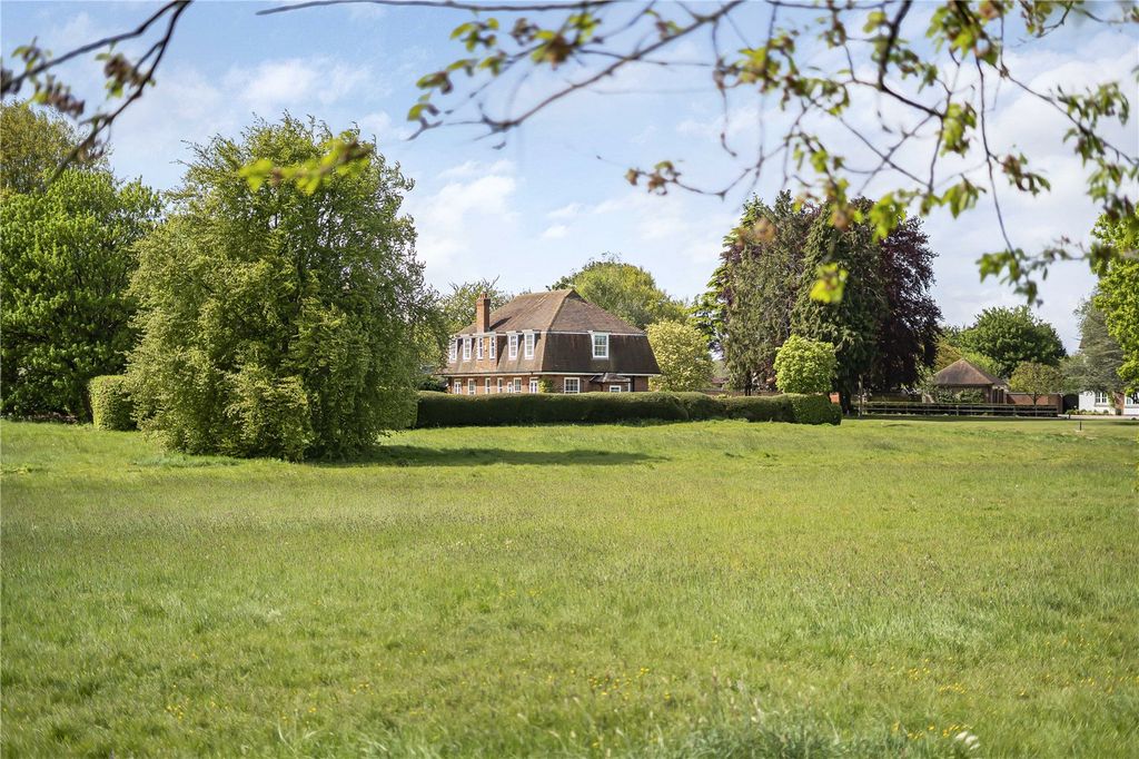 Property photo 2 of 20 Meadow