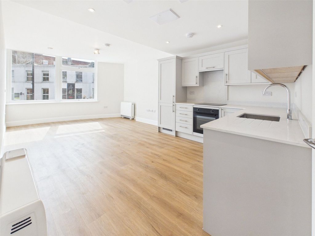 Property photo 1 of 9 Picture No. 02