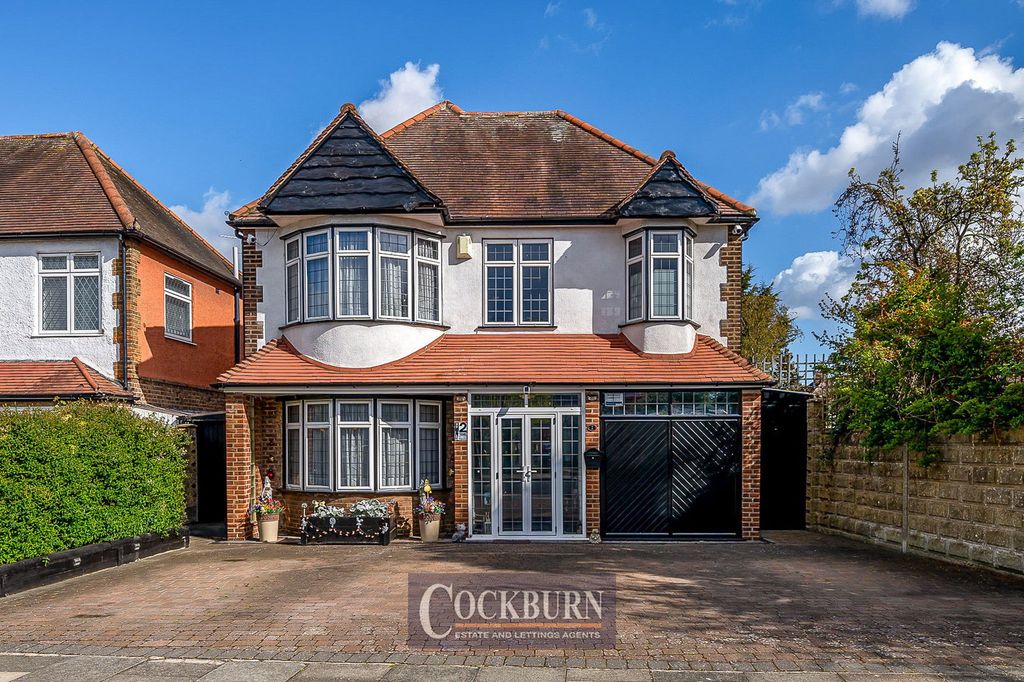 Property photo 1 of 25