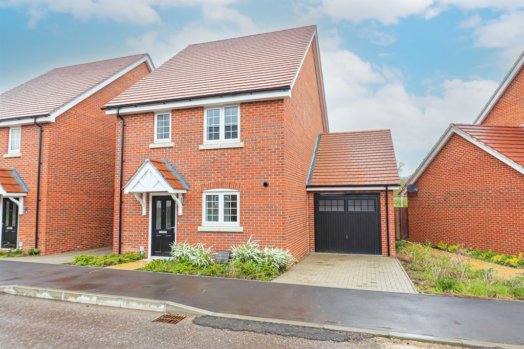 Property photo 1 of 13 (Main)