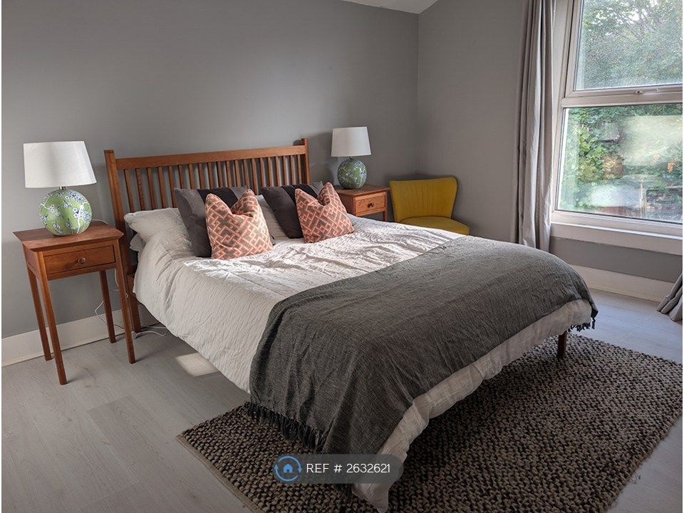 Property photo 1 of 12 Bedroom 1