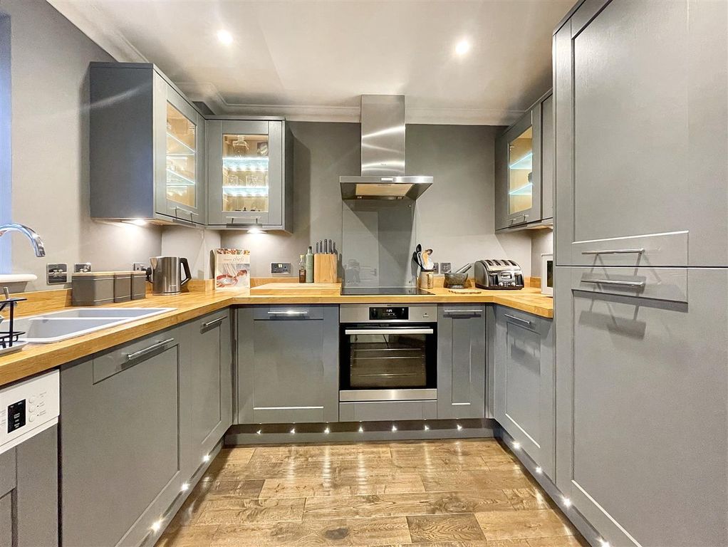 Property photo 2 of 12 Img_7108.Jpg