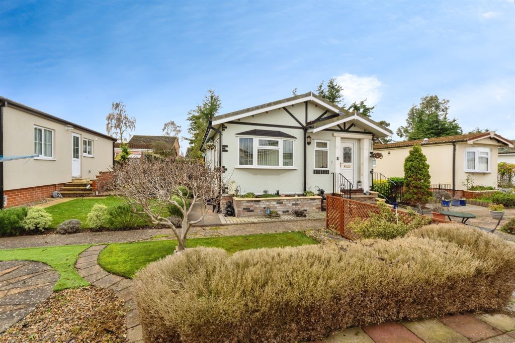 Property photo 1 of 11