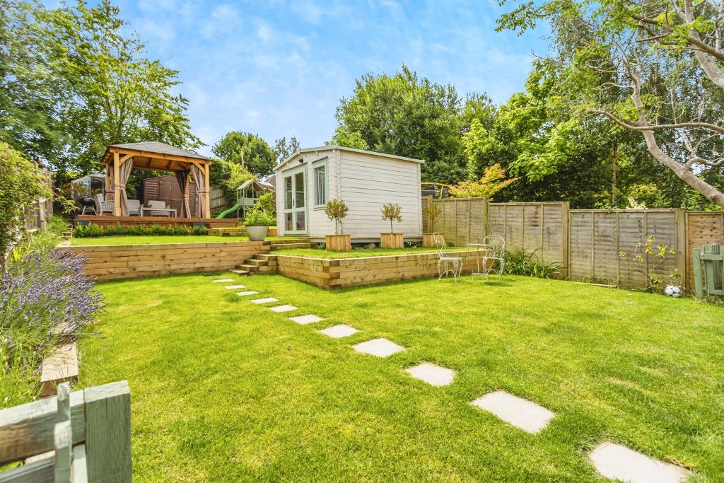 Property photo 2 of 17