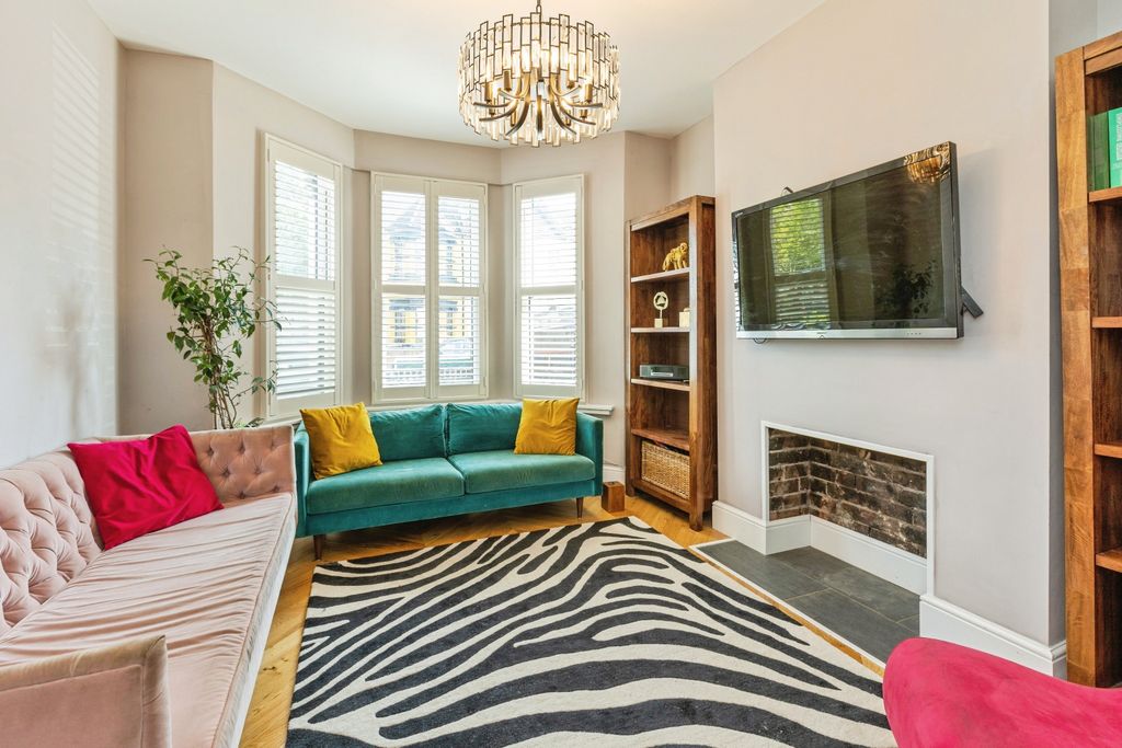 Property photo 1 of 18 Reception Room
