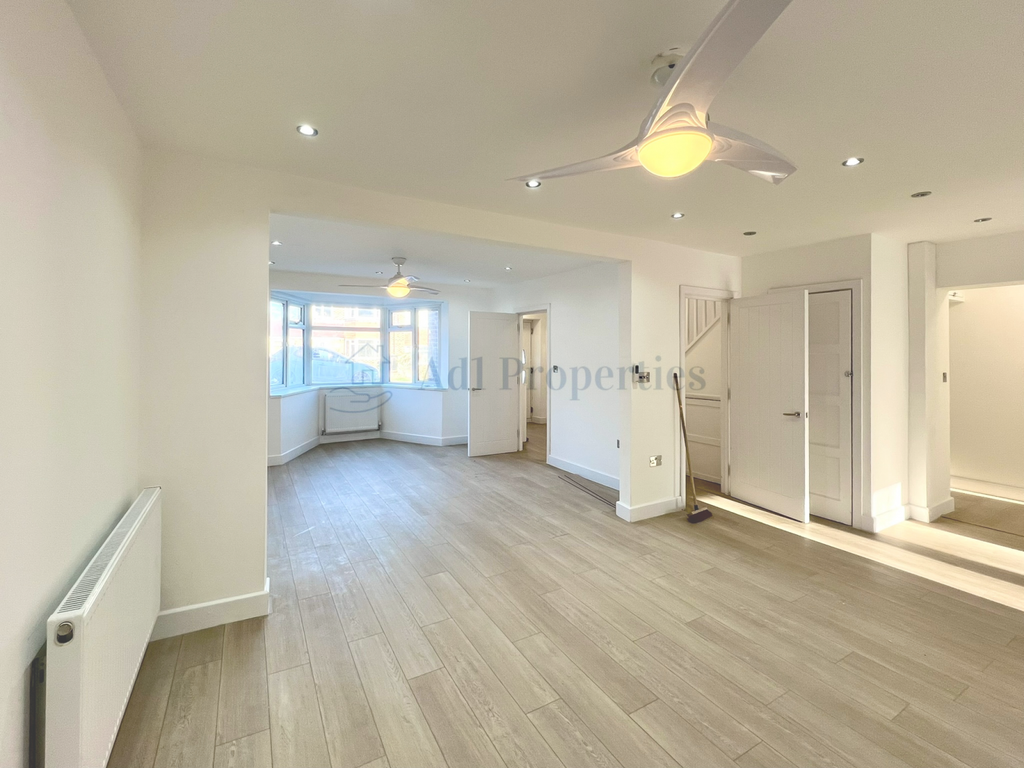 Property photo 2 of 23 Gallery