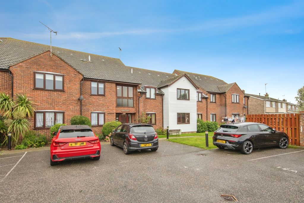 Property photo 1 of 12