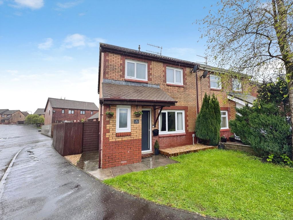 Property photo 1 of 26