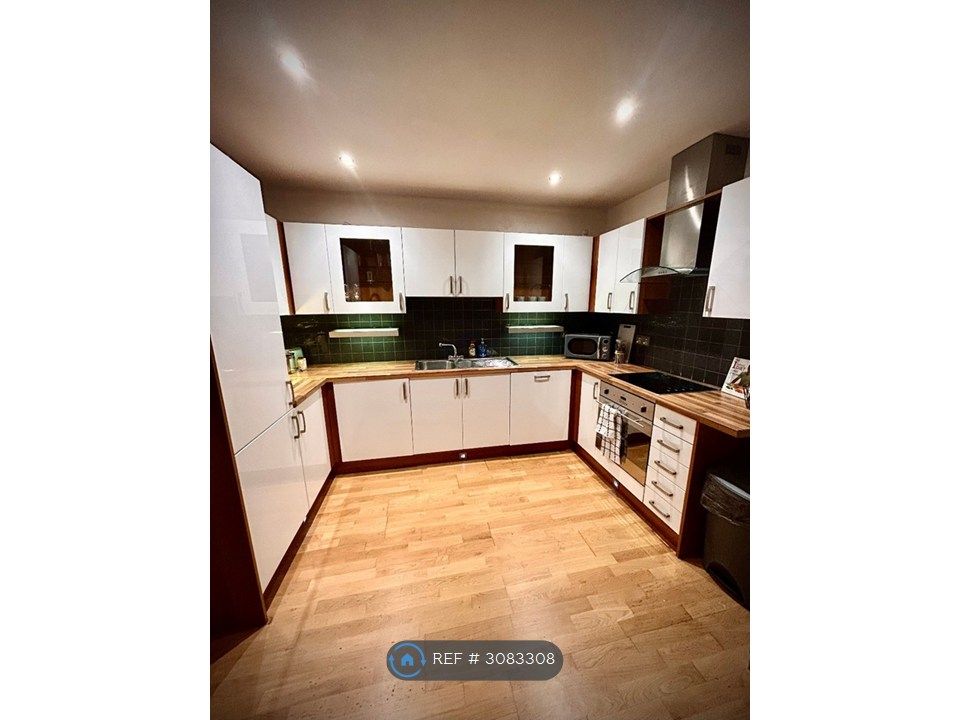 Property photo 2 of 27
