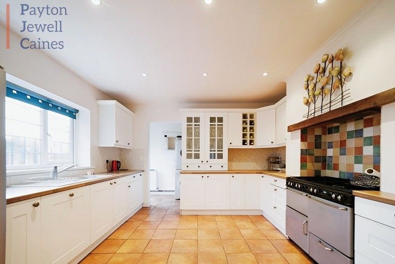 Property photo 2 of 19 Not Specified