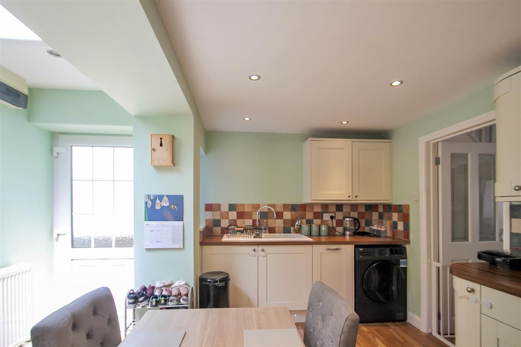 Property photo 3 of 14 Img_9076.Jpg