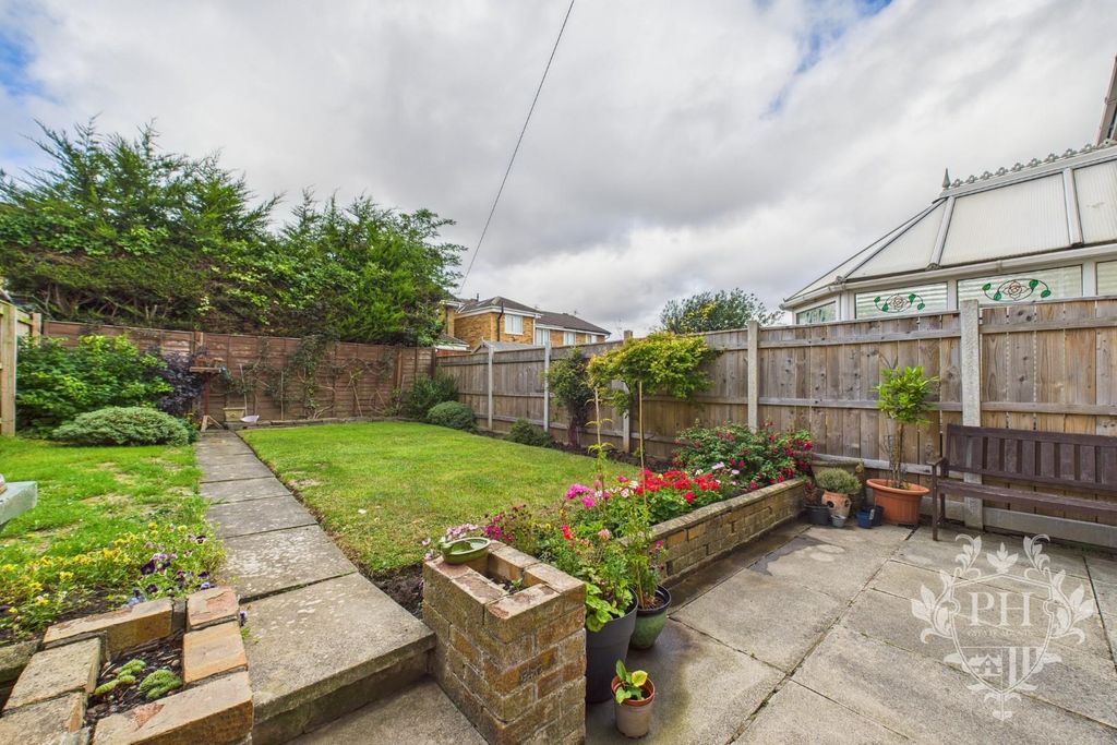 Property photo 2 of 11 Cam02002G0-Pr0179-Still008.Jpg