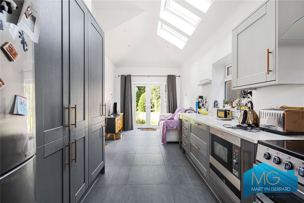 Property photo 3 of 27 Picture No. 20