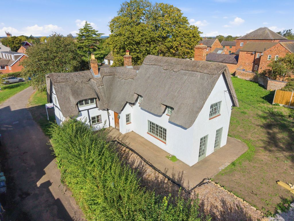 Property photo 1 of 28