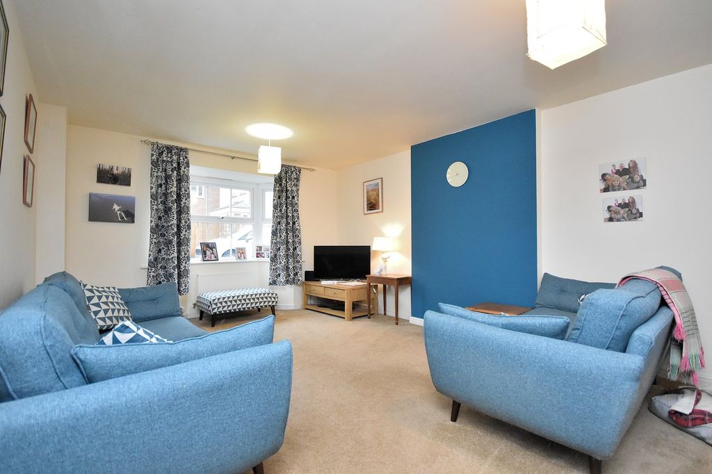 Property photo 2 of 22