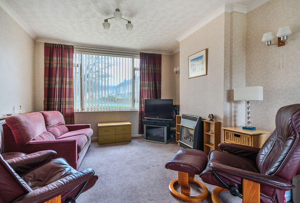 Property photo 1 of 23 1423723-7-69Aea06...